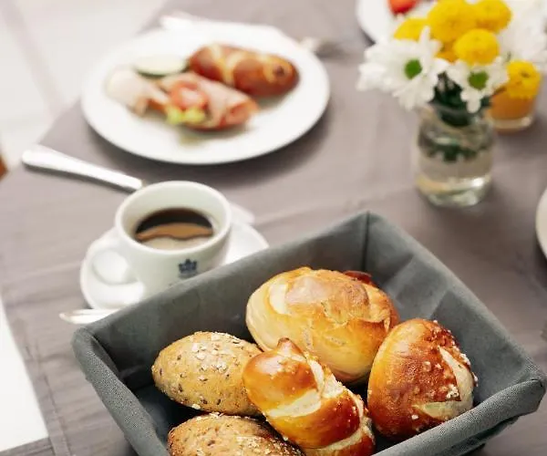 Park Cafe Reichl 3* 바트아바흐